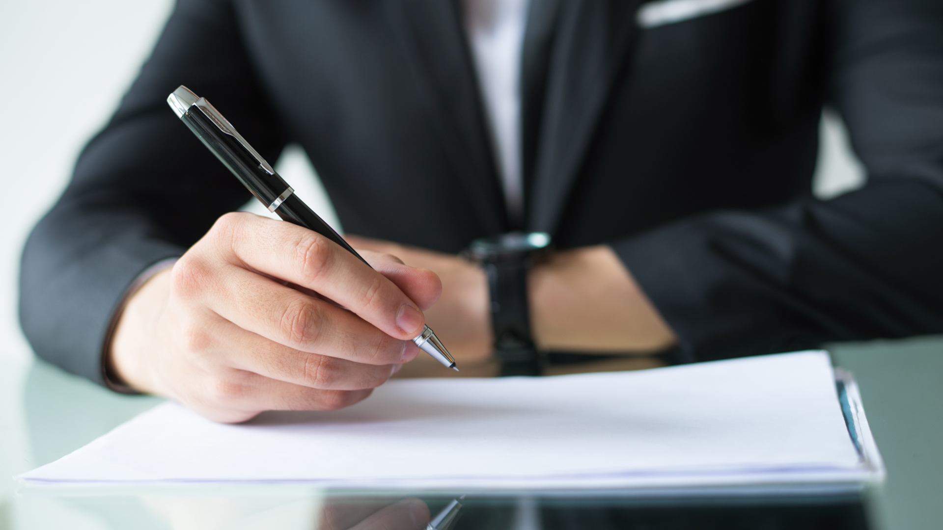 ¿Cuándo y cómo se puede suspender una deuda con Hacienda?