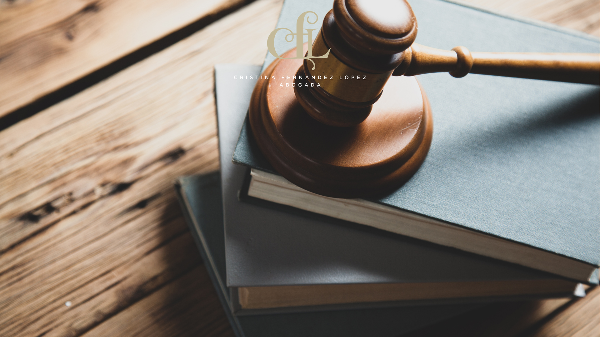 ¿Qué recursos caben frente a la adjudicación de un contrato administrativo?